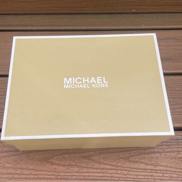 Michael Kors, strappy white leather heels. Size 10 - Picture 2 of 7